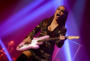 33745318431_a7e14823d0_z