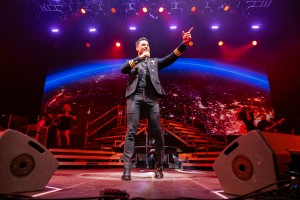 CARLOS RIVERA_CHRISTMAS BY STARLITE (9)-min