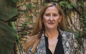 luz gabas entrevista el latido de la tierra palmeras en la nieve españa vaciada pueblos ciudades libro literatura comprar reseña