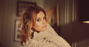 ella-henderson-big-top-40-1402314368-large-article-0